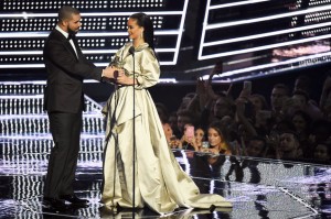 Drake-Rihanna-MTV-VMA-speech-2016-billboard-1548