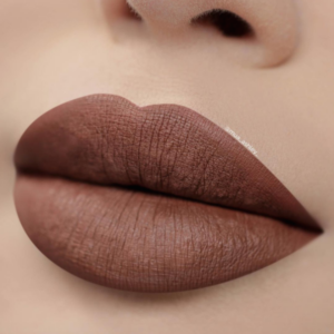 Posted by @mua_ashley_