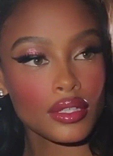Pat Mcgrath blush model